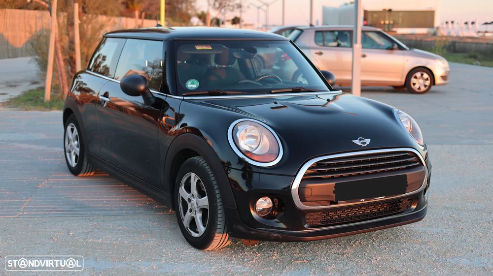 MINI 3 Portas One - 2