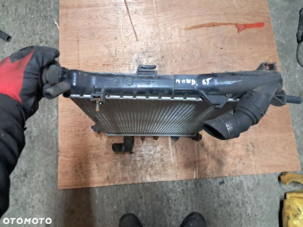 Ford Mondeo MK3 ST220 3.0 V6 Chłodnica wody - 1