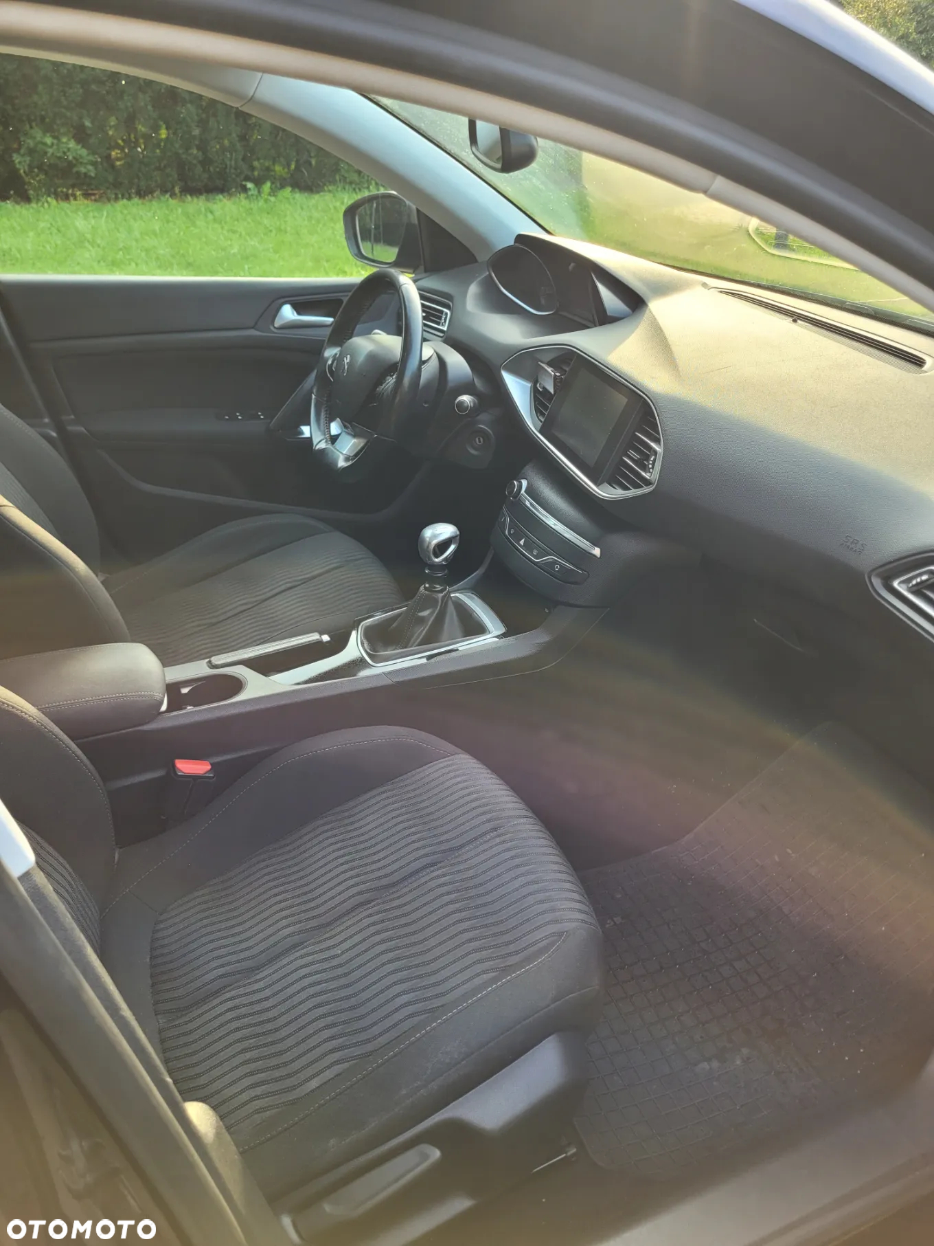 Peugeot 308 1.6 BlueHDi Allure S&S - 13