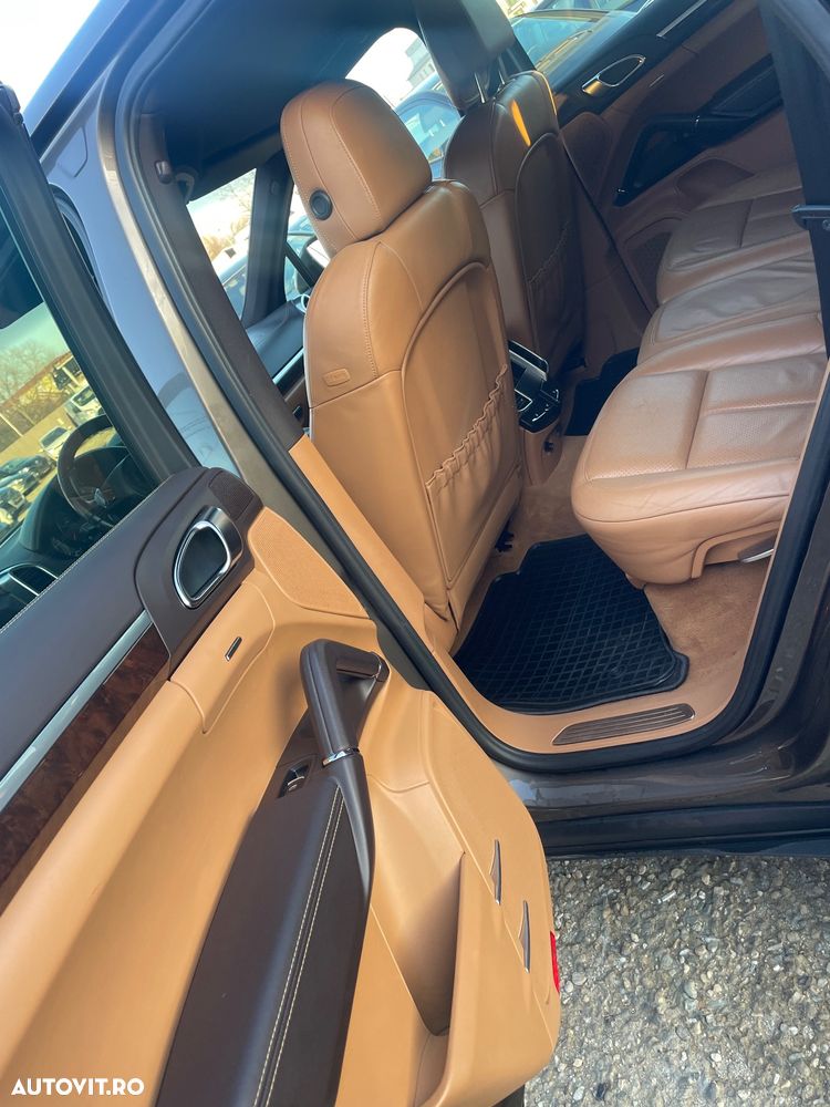 Porsche Cayenne S Hybrid V6 3.0L Aut. - 10