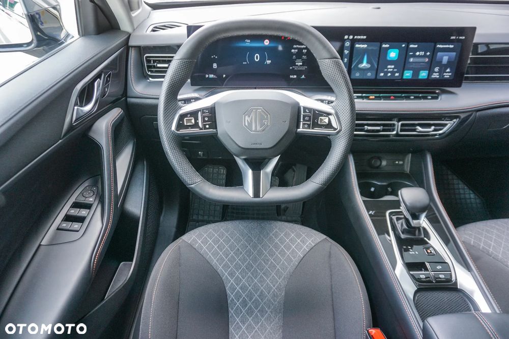 MG HS 1.5 T-GDI Excite DCT - 36