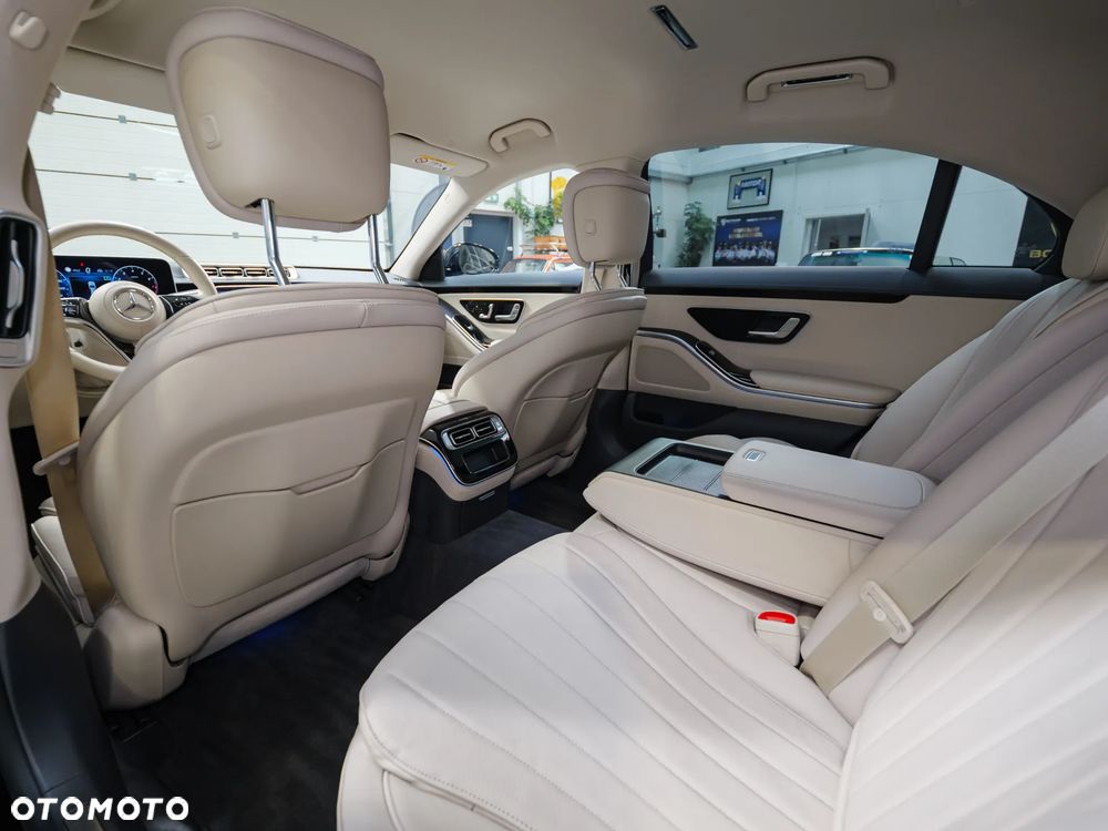 Mercedes-Benz Klasa S 500 4-Matic L 9G-TRONIC - 18