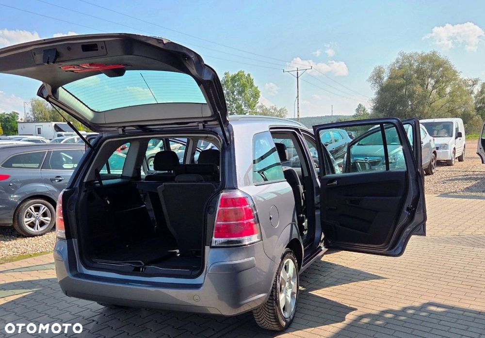 Opel Zafira - 28