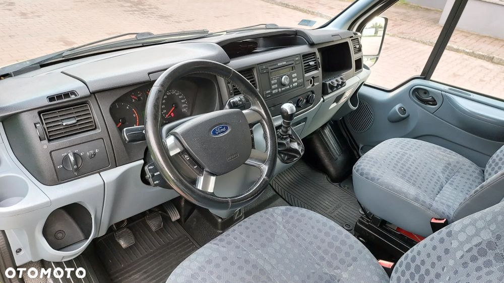 Ford Transit - 16