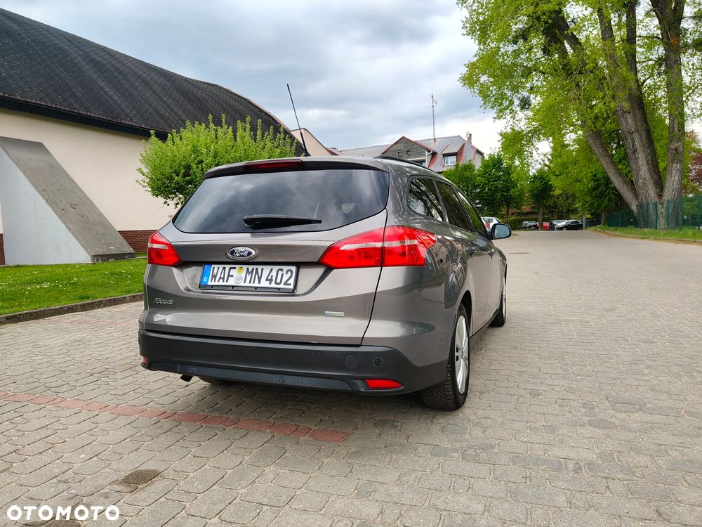 Ford Focus - 24