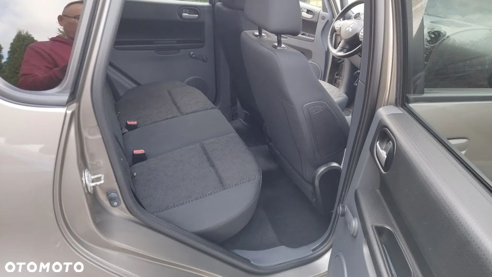 Mitsubishi Colt - 20