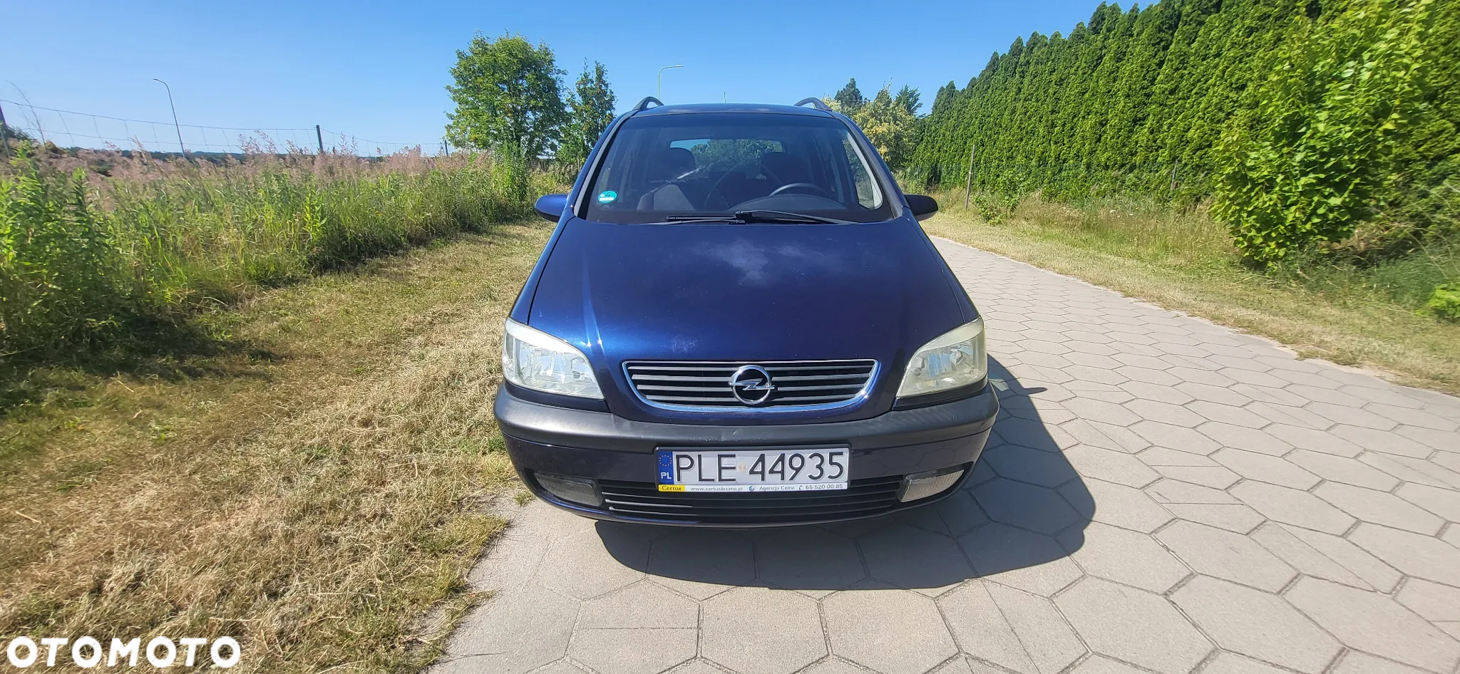 Opel Zafira 1.8 16V Elegance - 2