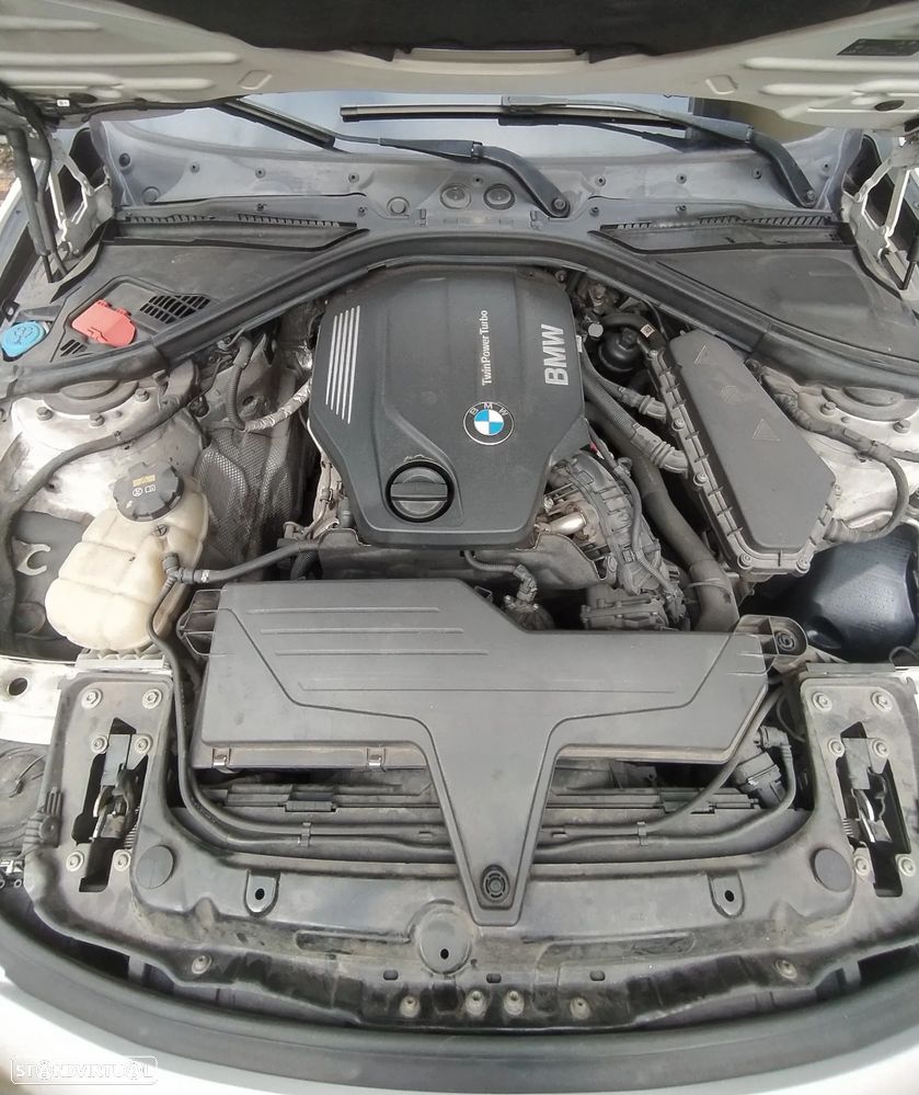 BMW 320 d Aut. Sport Line - 19