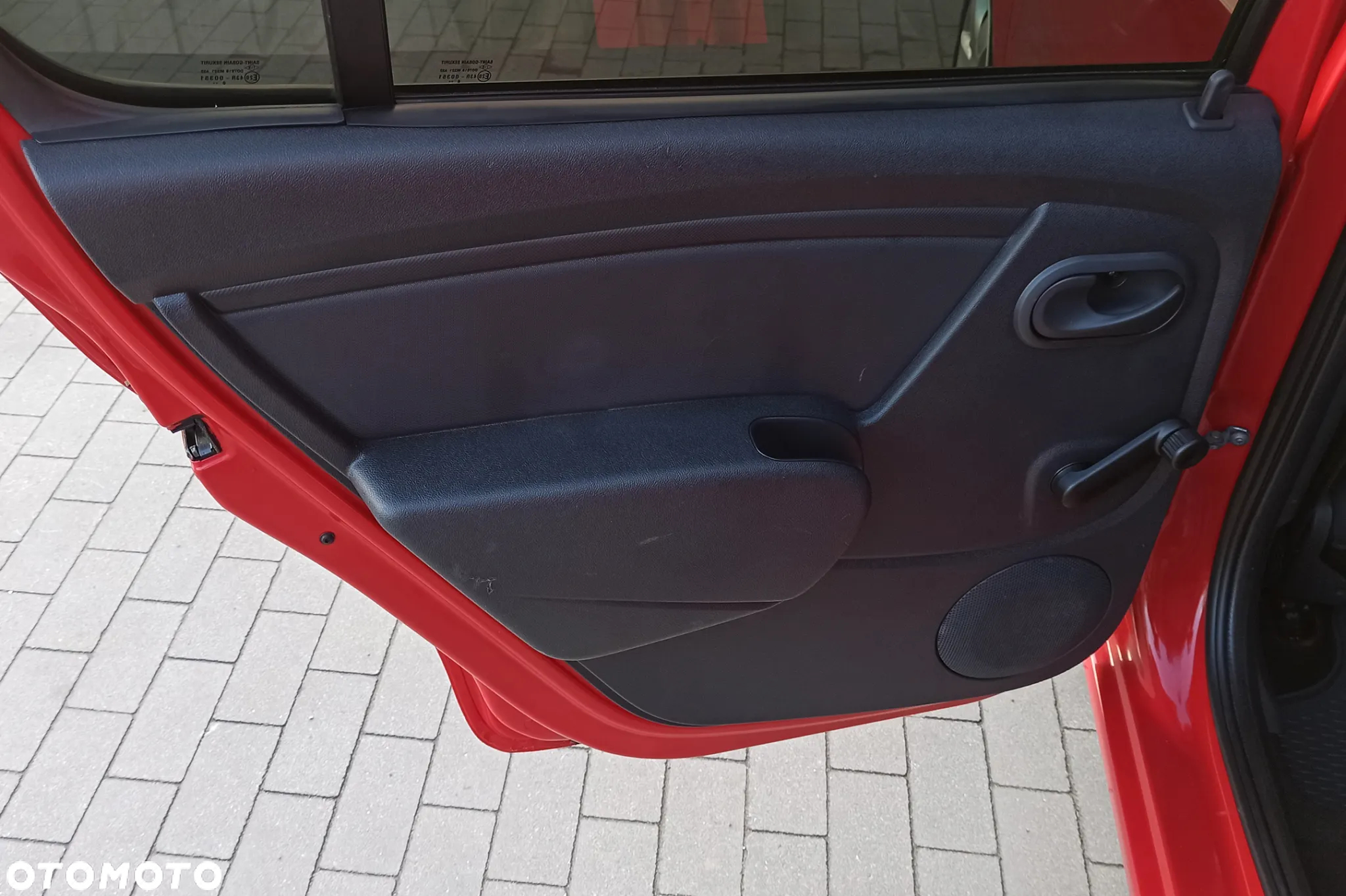 Dacia Sandero 1.6 16V Hi-Flex - 29