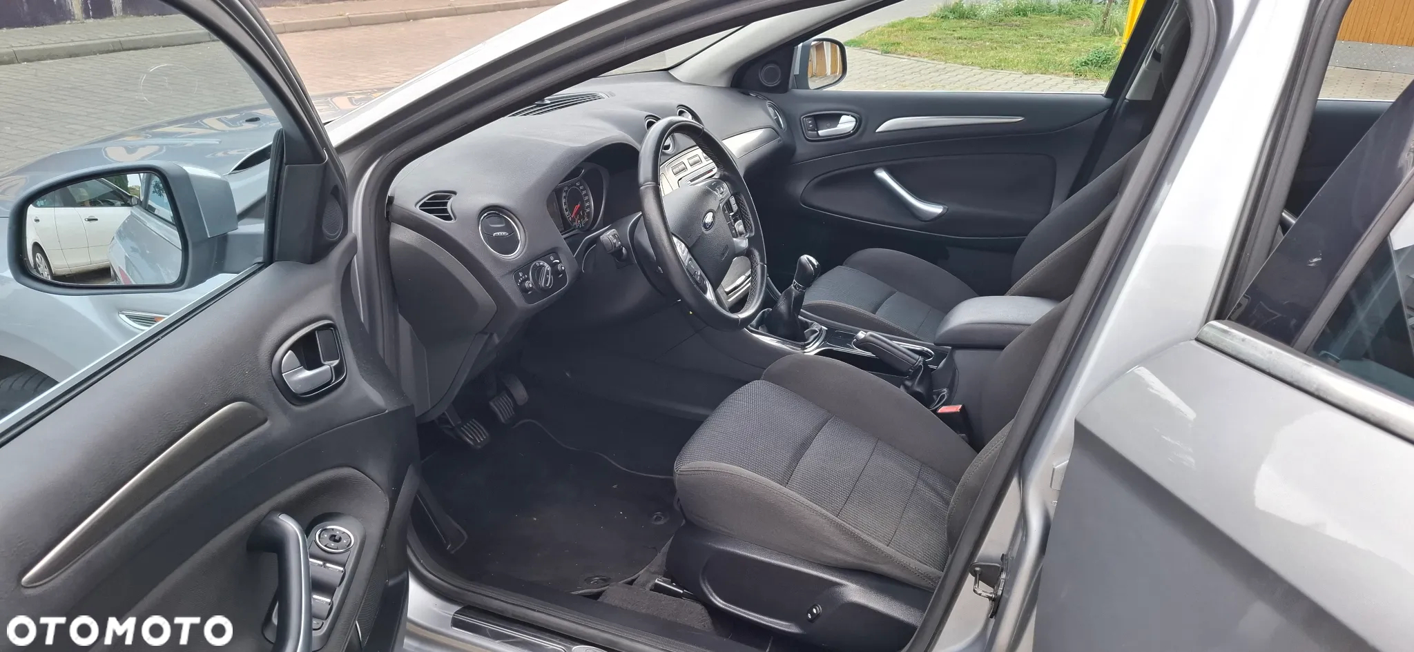 Ford Mondeo 2.0 FF Platinium X Plus (Titanium) - 11
