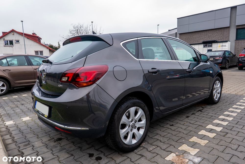 Opel Astra 1.7 CDTI Cosmo - 6