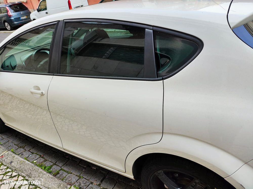 SEAT Leon 1.6 TDI Sport - 9