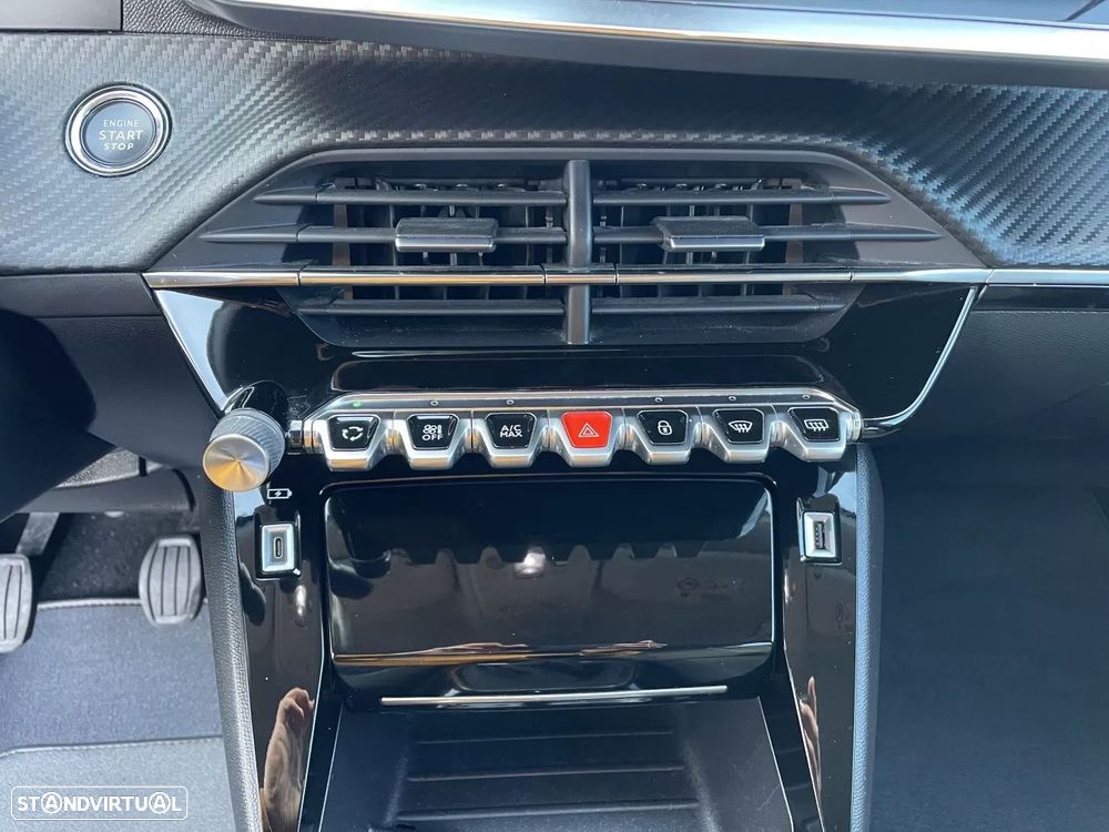 Peugeot 2008 1.2 PureTech Allure - 31