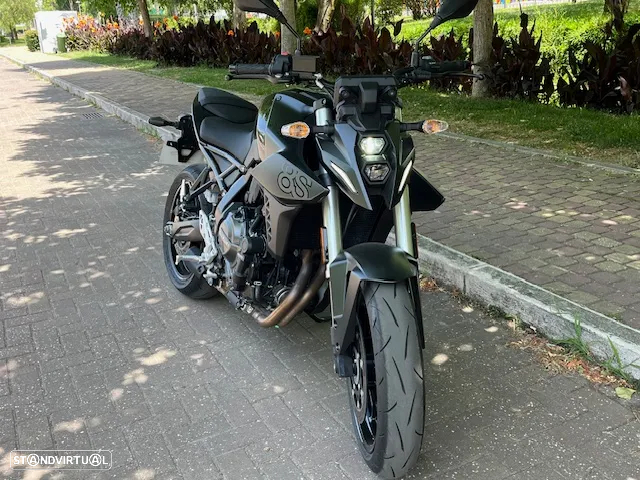 Suzuki GSX 8 S - 3