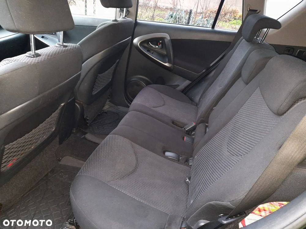 Toyota RAV4 2.2 D-4D 4x2 - 20