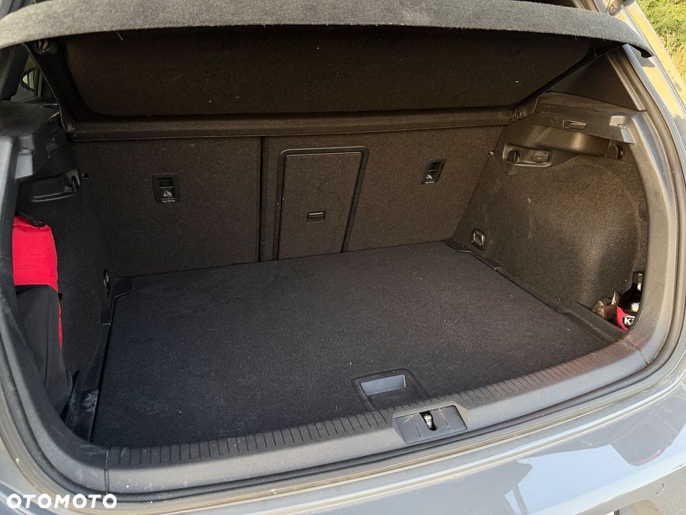 Volkswagen Golf 2.0 TSI GTI TCR DSG - 18