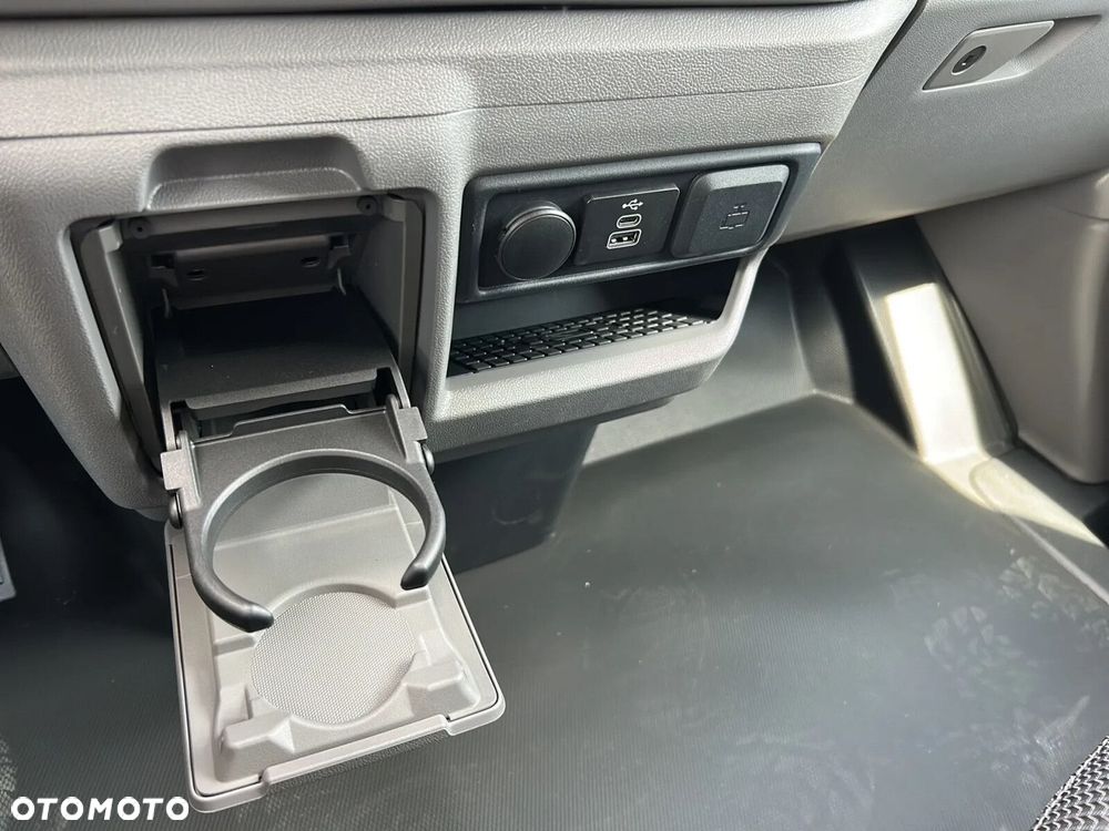 Volkswagen Transporter T7 Furgon PLUS 4MOTION/PanAmericana/6 osob./AUTOMAT 2,0 TDI 170 KM r. o. 3500 mm - 30