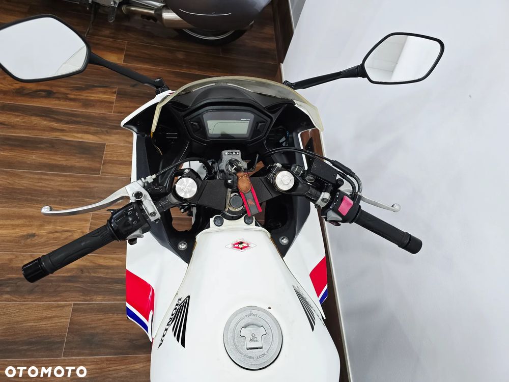 Honda CBR - 7