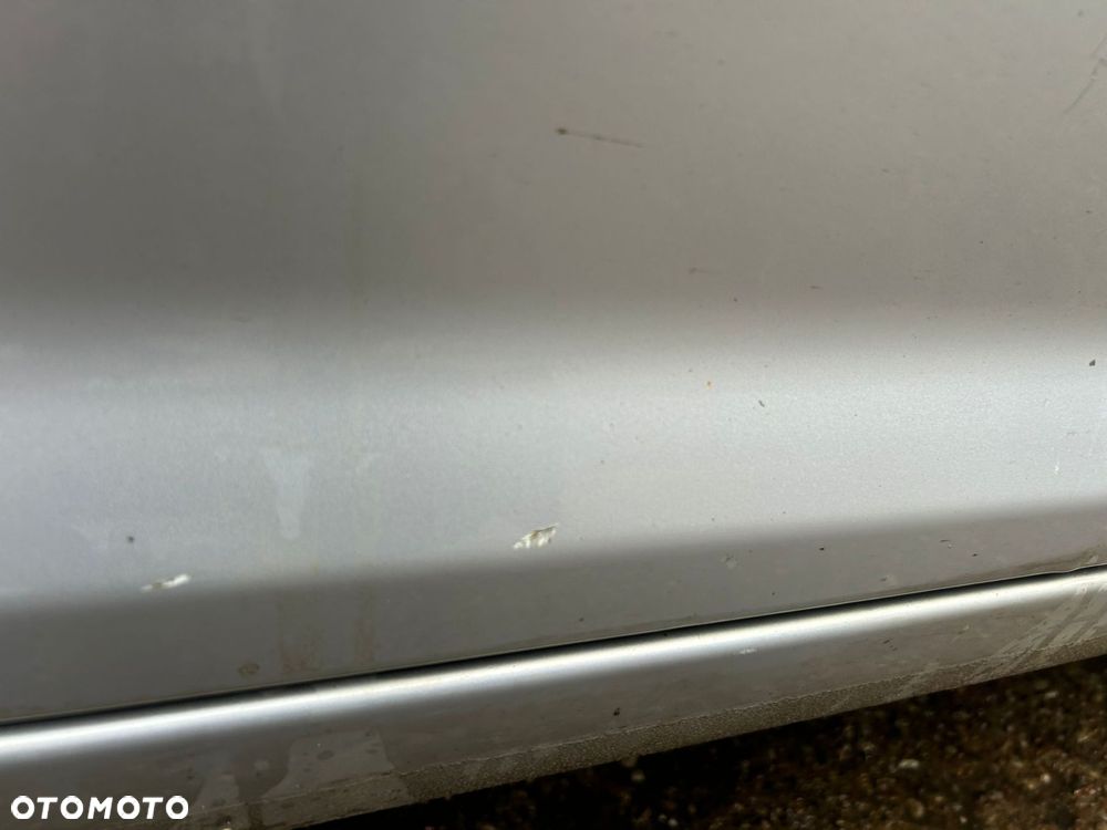 DRZWI KOMPLETNE PRAWY TYŁ KIA CEED I 9S - 4