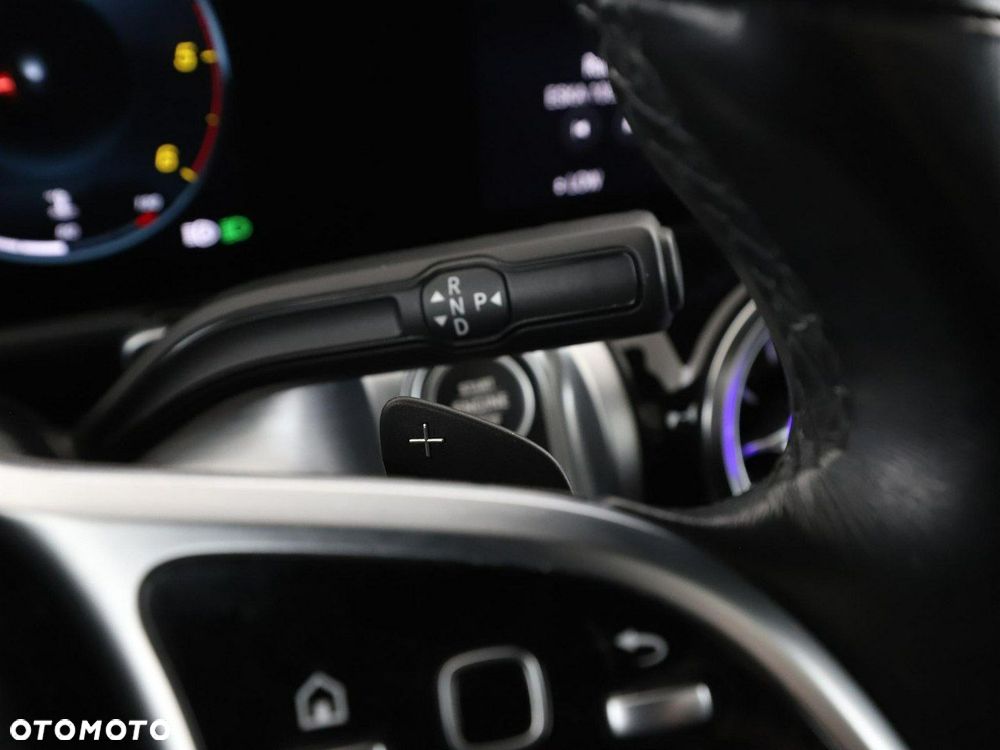 Mercedes-Benz GLB 200 d Progressive 8G-DCT - 38