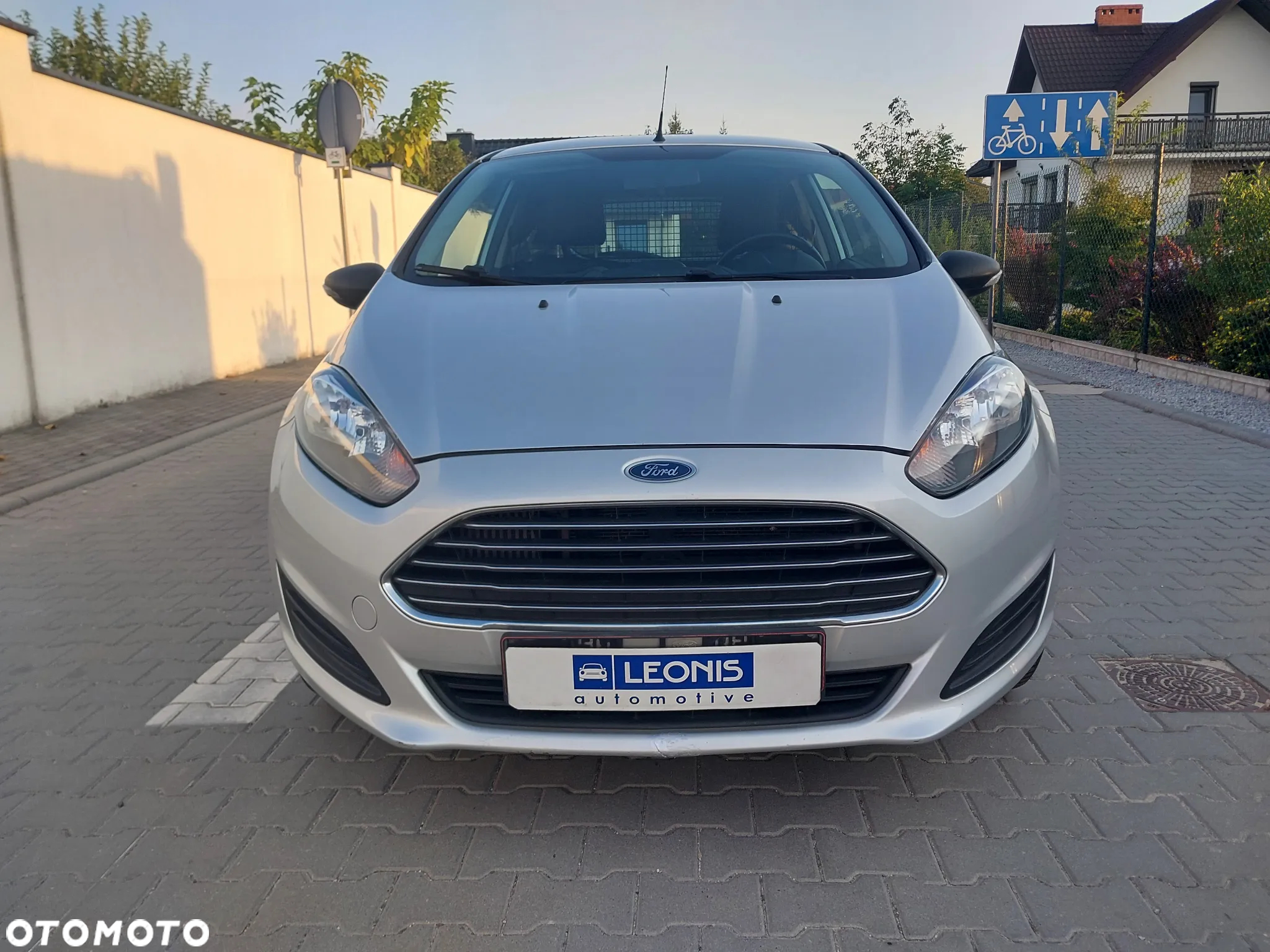 Ford Fiesta 1.6 TDCi DPF Trend - 6