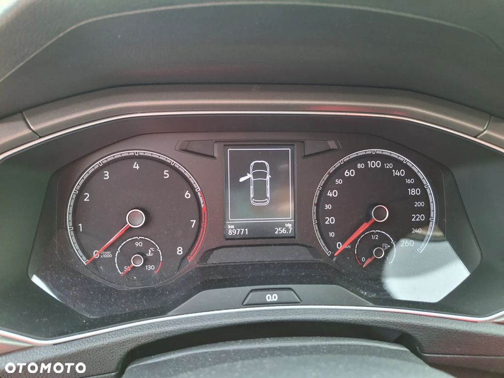 Volkswagen T-Roc 1.5 TSI ACT Advance DSG - 5