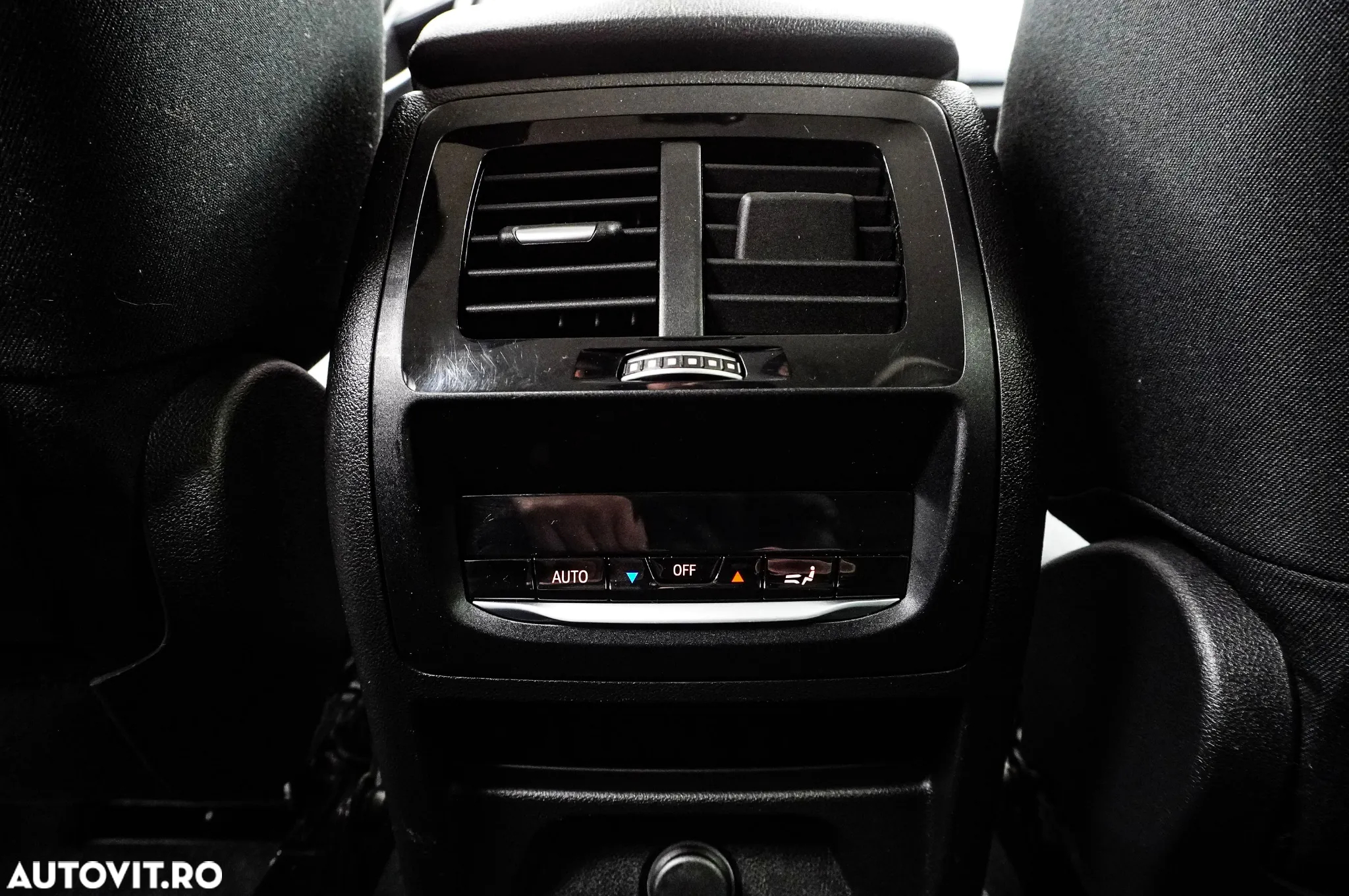 BMW X3 xDrive20d AT Advantage - 24