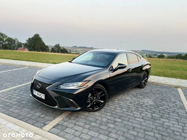 Lexus ES 300h F Sport Edition