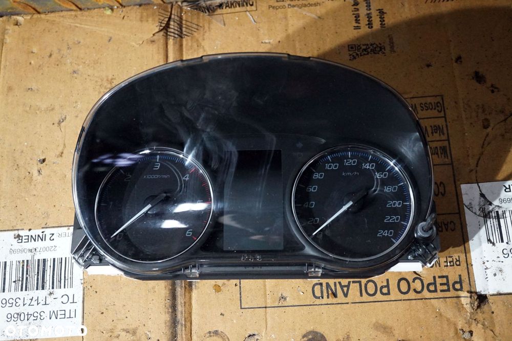 LICZNIK ZEGARY OUTLANDER III GF LIFT 2.2 DI-D 8100C508 MITSUBISHI 2015-2018 - 2