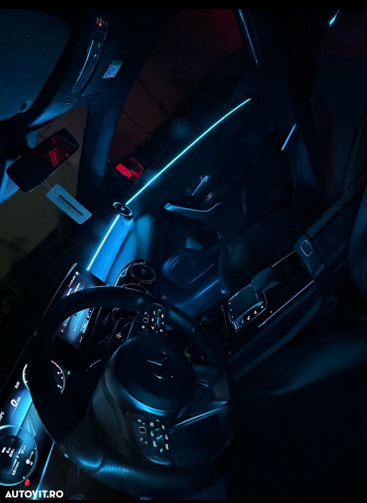 Mercedes-Benz A - 10