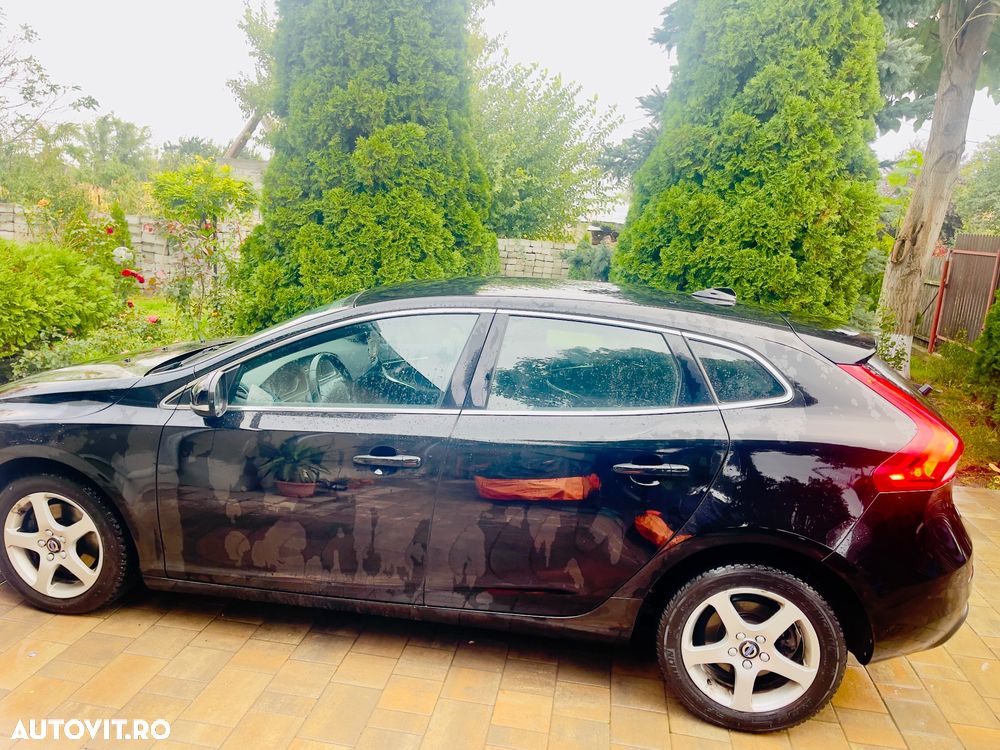 Volvo V40 D2 - 4