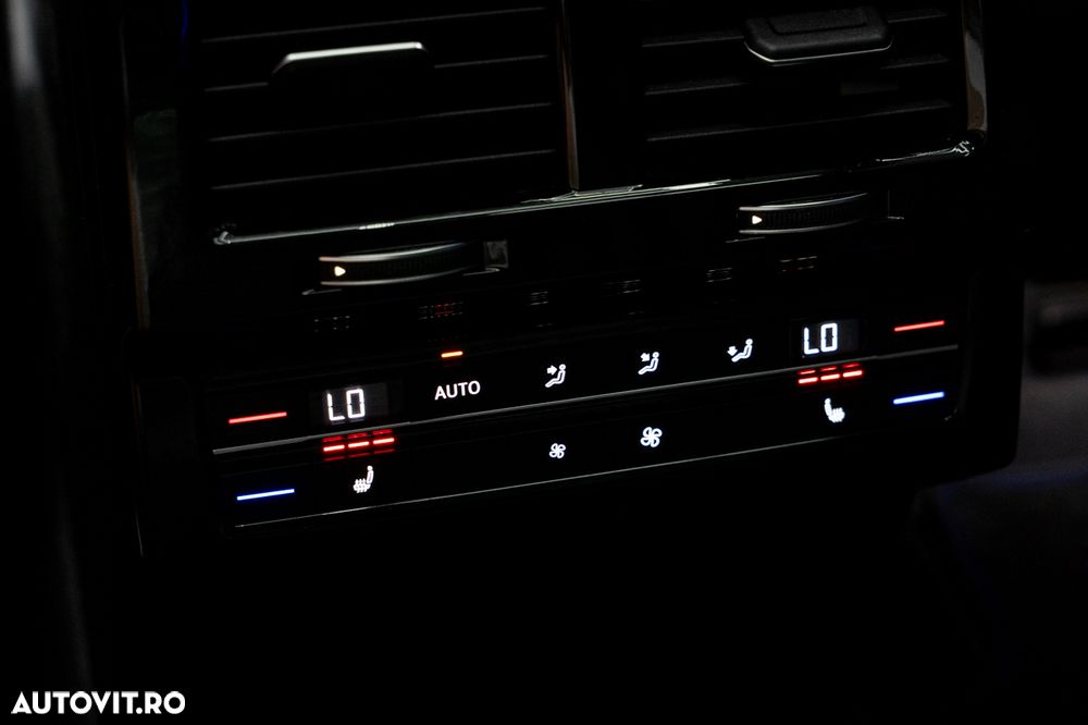 Volkswagen Touareg V6 TSI eHybrid PHEV R - 19