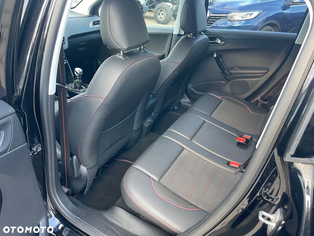 Peugeot 2008 BlueHDi FAP 120 STOP & START Business-Line - 30