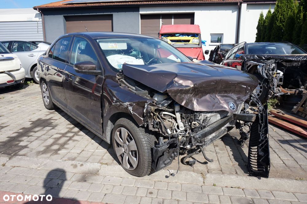 SKODA RAPID NH3 LB LIFTBACK 2015 LF8Z 1.2 TSI CJZD 110KM PRQ BRĄZOWY TOPAZ na części - 7