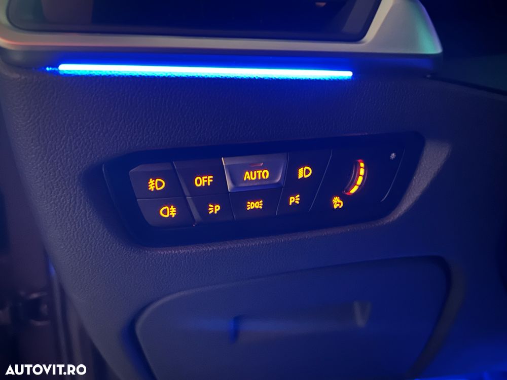 BMW Seria 3 320i Aut. M Sport - 35