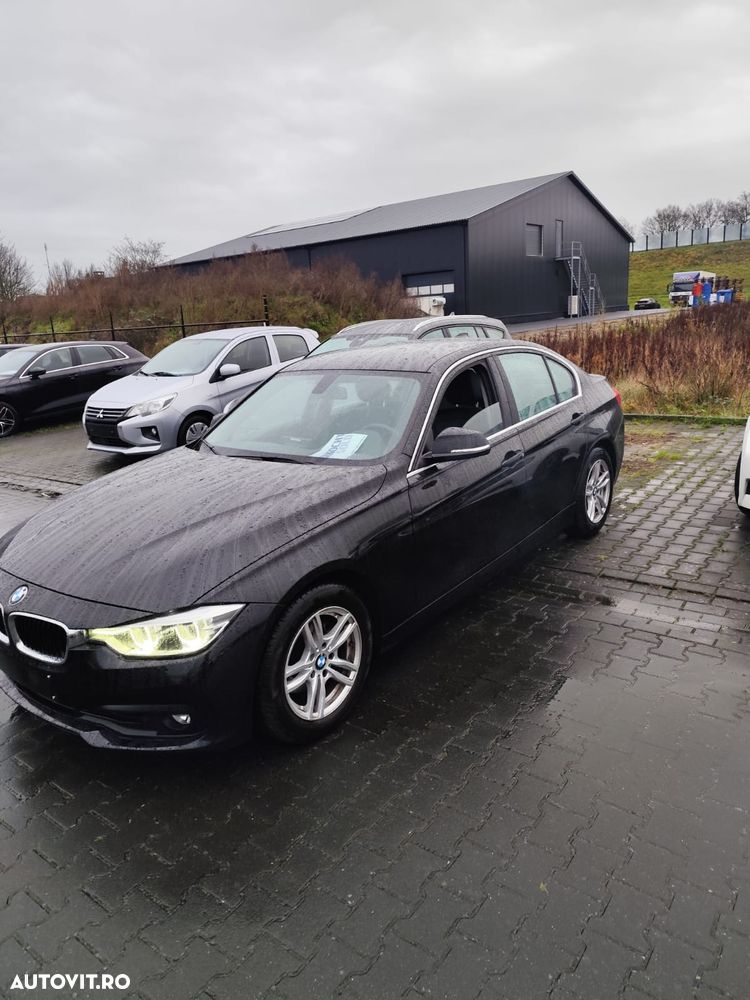 BMW Seria 3 320d Touring Aut. Efficient Dynamics Edition Blue Perf. Sport Line - 7