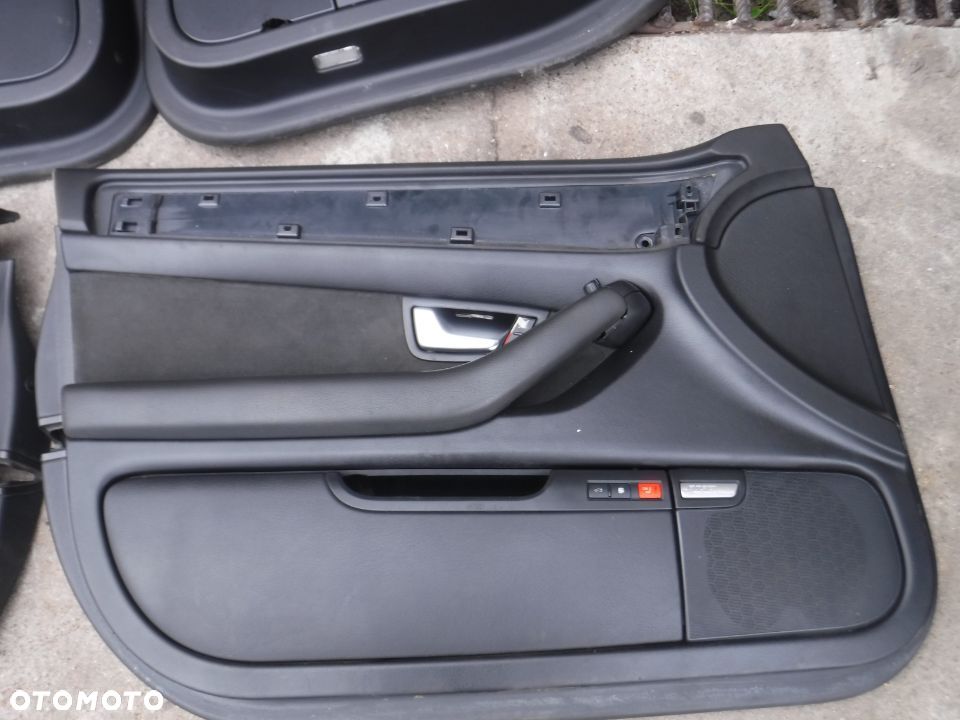 Audi A8 D3 Lift   tapicerki boczki drzwi bose EUROPA komplet - 11
