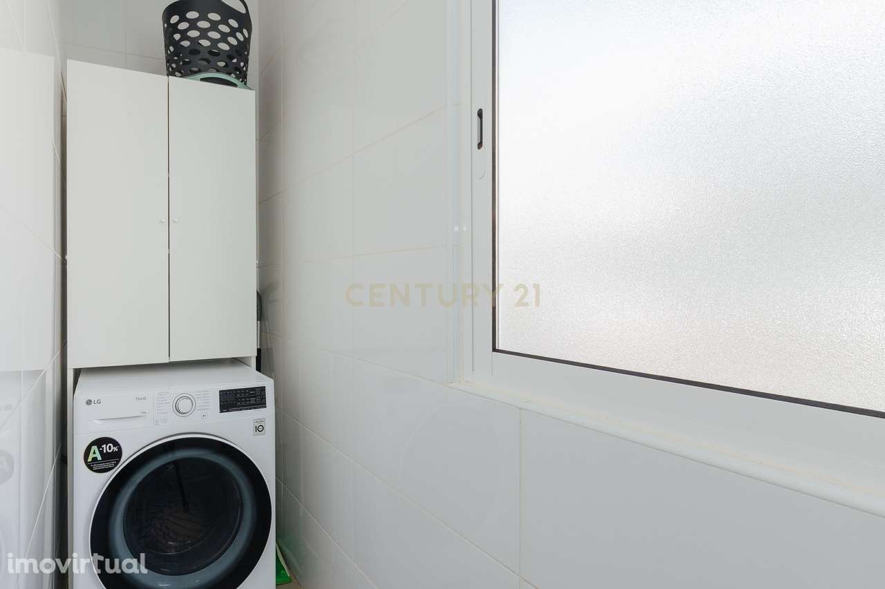 T2 REMODELADO SACAVÉM A 5 MINUTOS DO AEROPORTO DE LISBOA - Grande imagem: 4/18