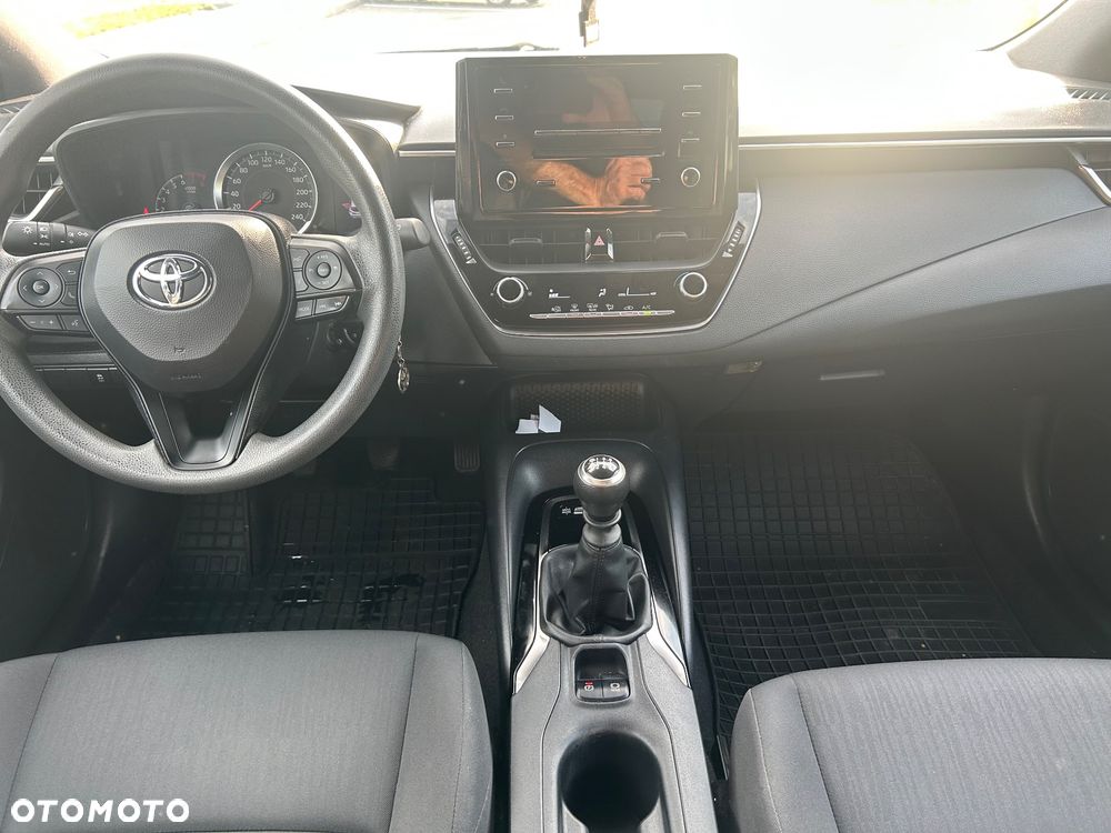 Toyota Corolla - 4
