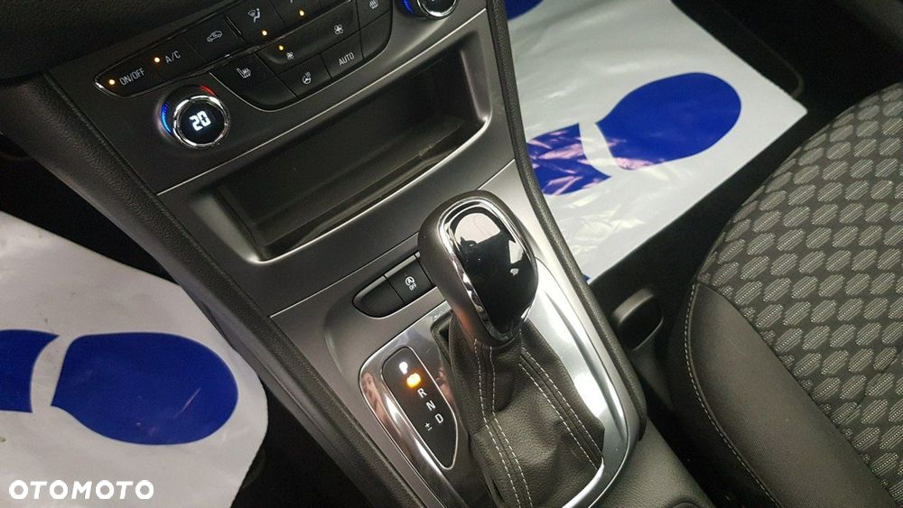 Opel Astra - 25