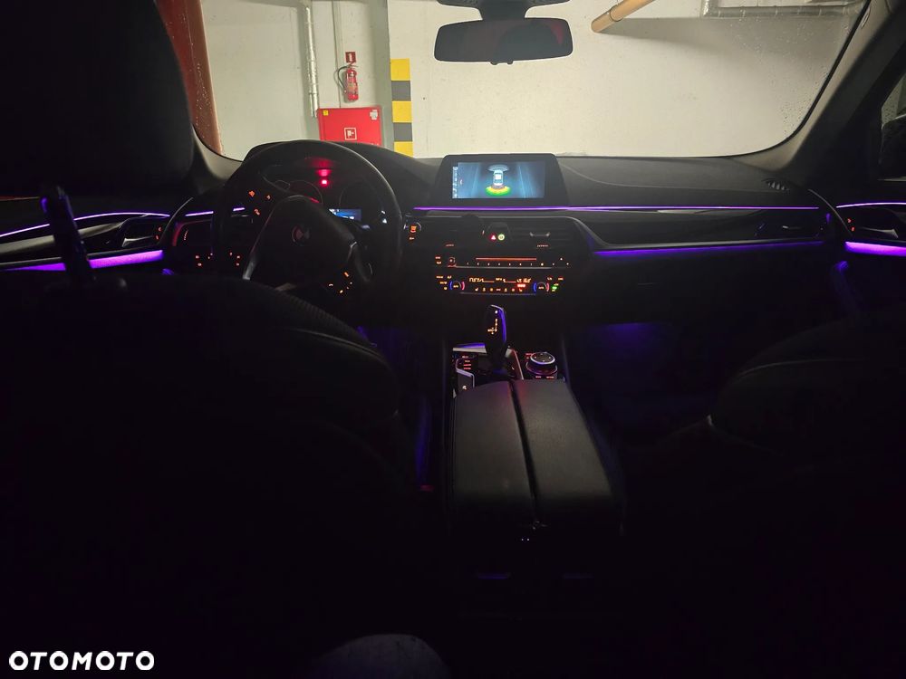 BMW Seria 5 518d - 5