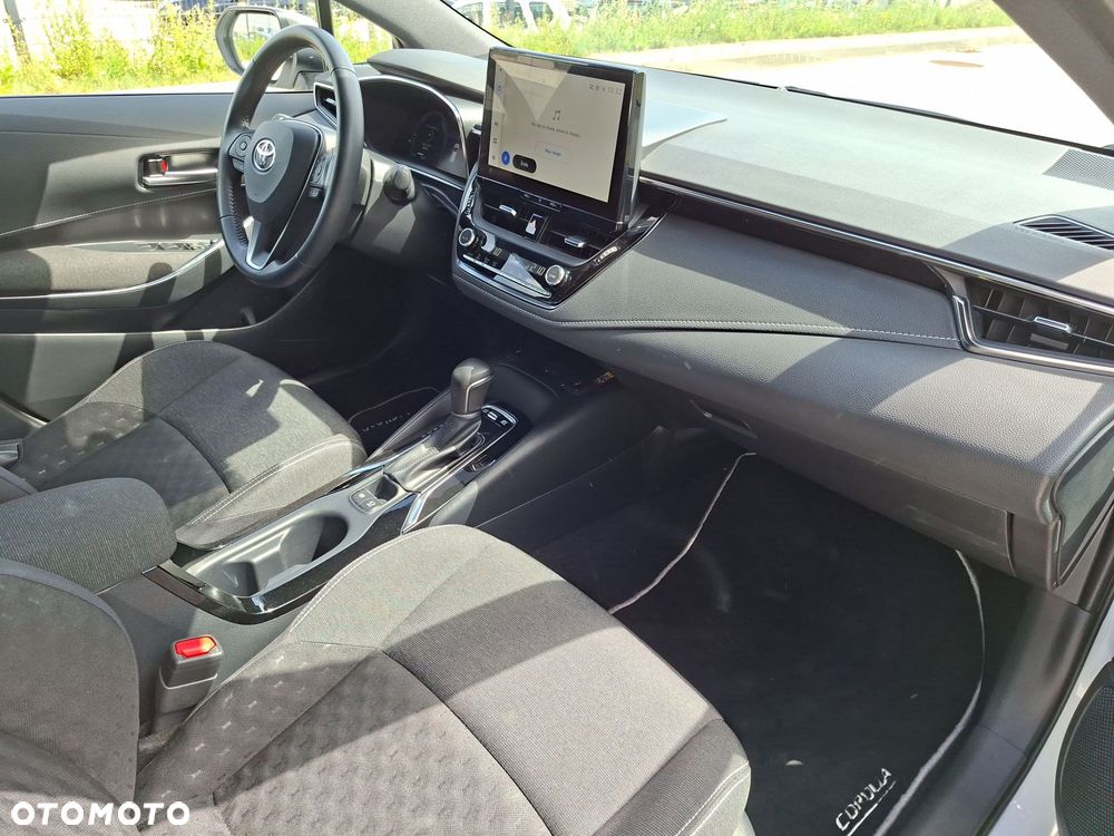Toyota Corolla 1.8 Hybrid Comfort - 22