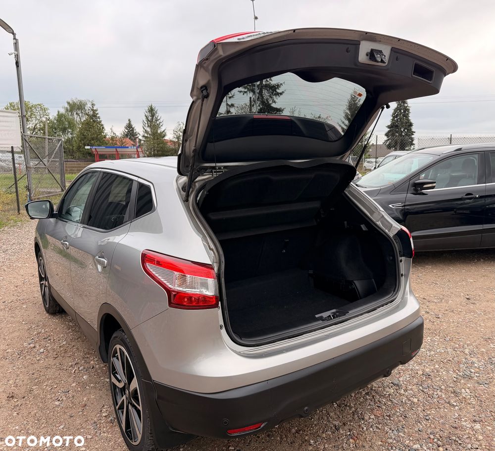 Nissan Qashqai 1.5 dCi Visia - 32