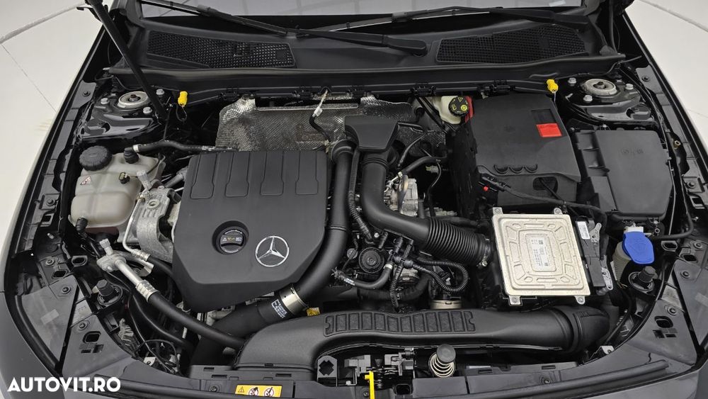 Mercedes-Benz A 200 Sedan 7G-DCT Lim. AMG Line Advanced Plus - 24