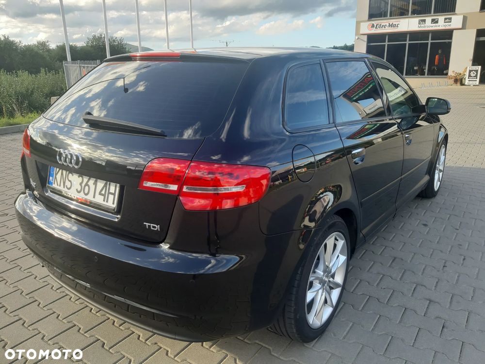 Audi A3 Sportback 1.6 TDI DPF Attraction - 6