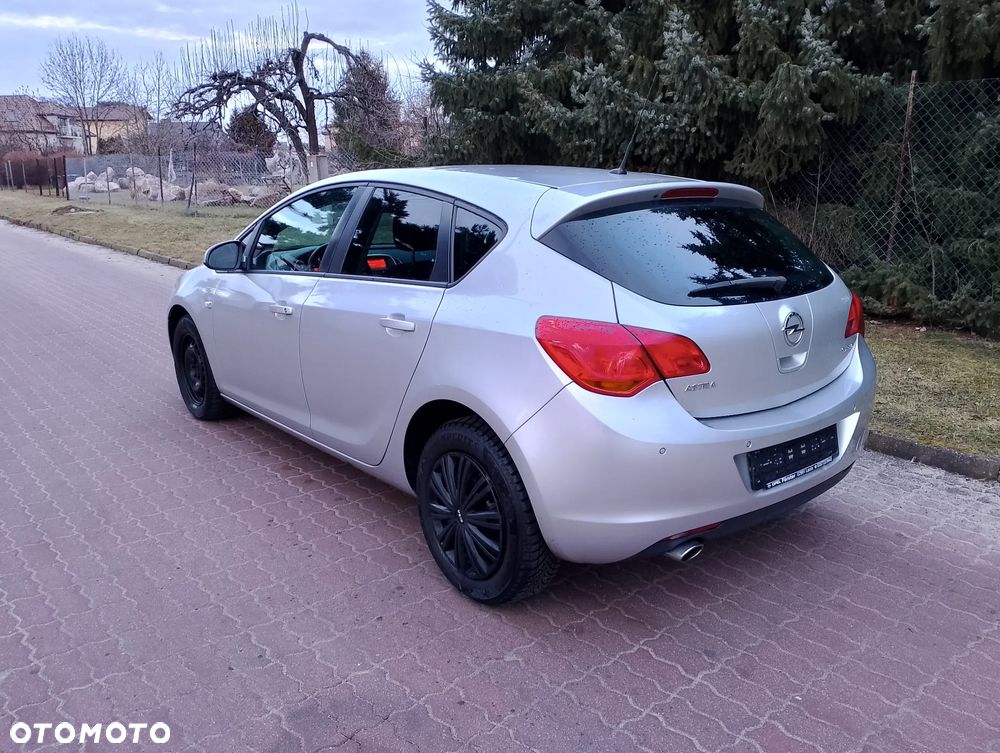 Opel Astra 1.4 Turbo Innovation - 2