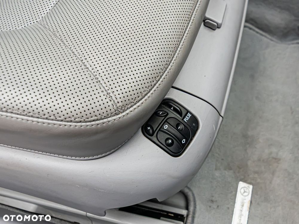Mercedes-Benz CL - 16