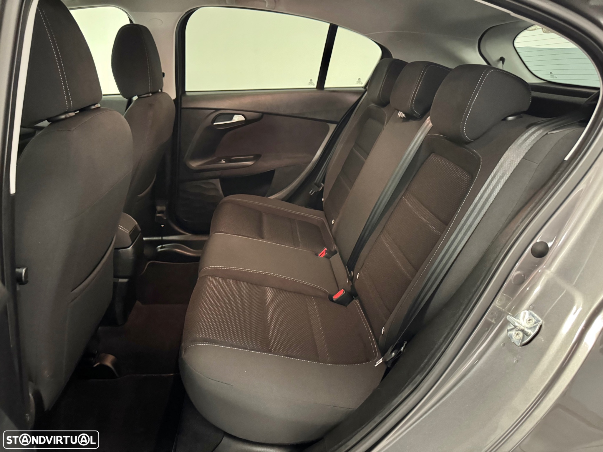 Fiat Tipo 1.3 M-Jet Lounge J17 - 23