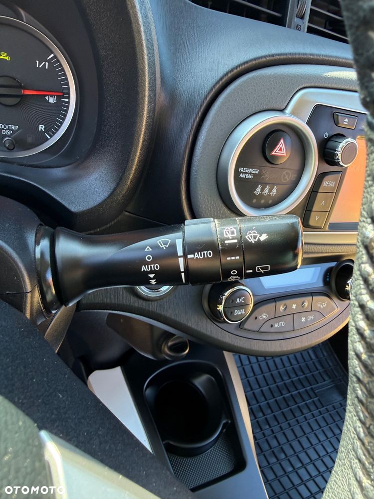 Toyota Yaris 1.33 VVT-i Edition 2014 - 27