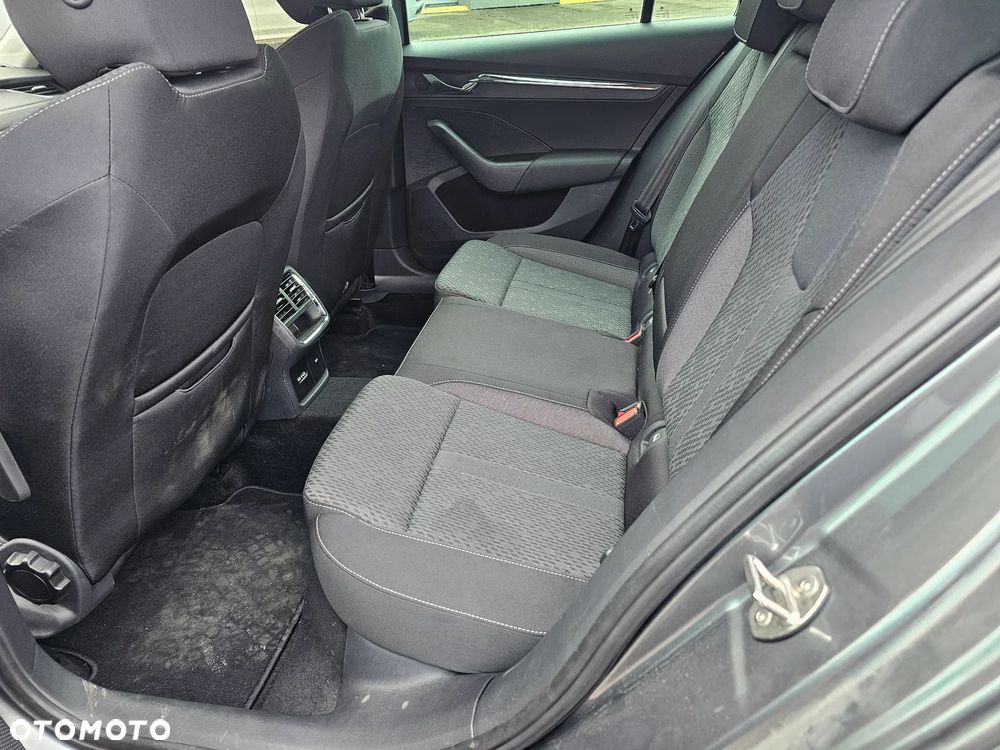 Skoda Octavia 2.0 TDI (Green tec) DSG Style - 21